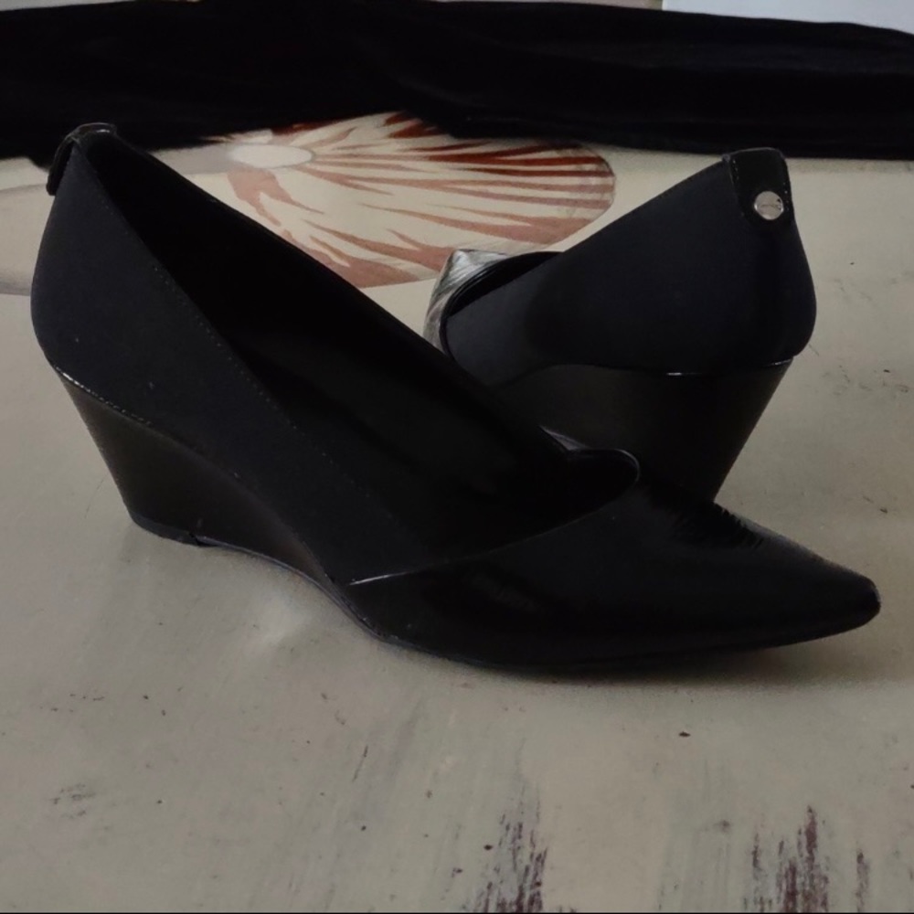 Calvin Klein patent snake skin finish wedges - Picture 16 of 16